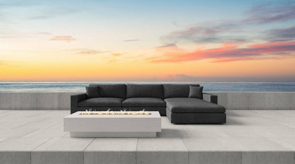 B- Lounge Outdoor sectional By Thomas Dawn