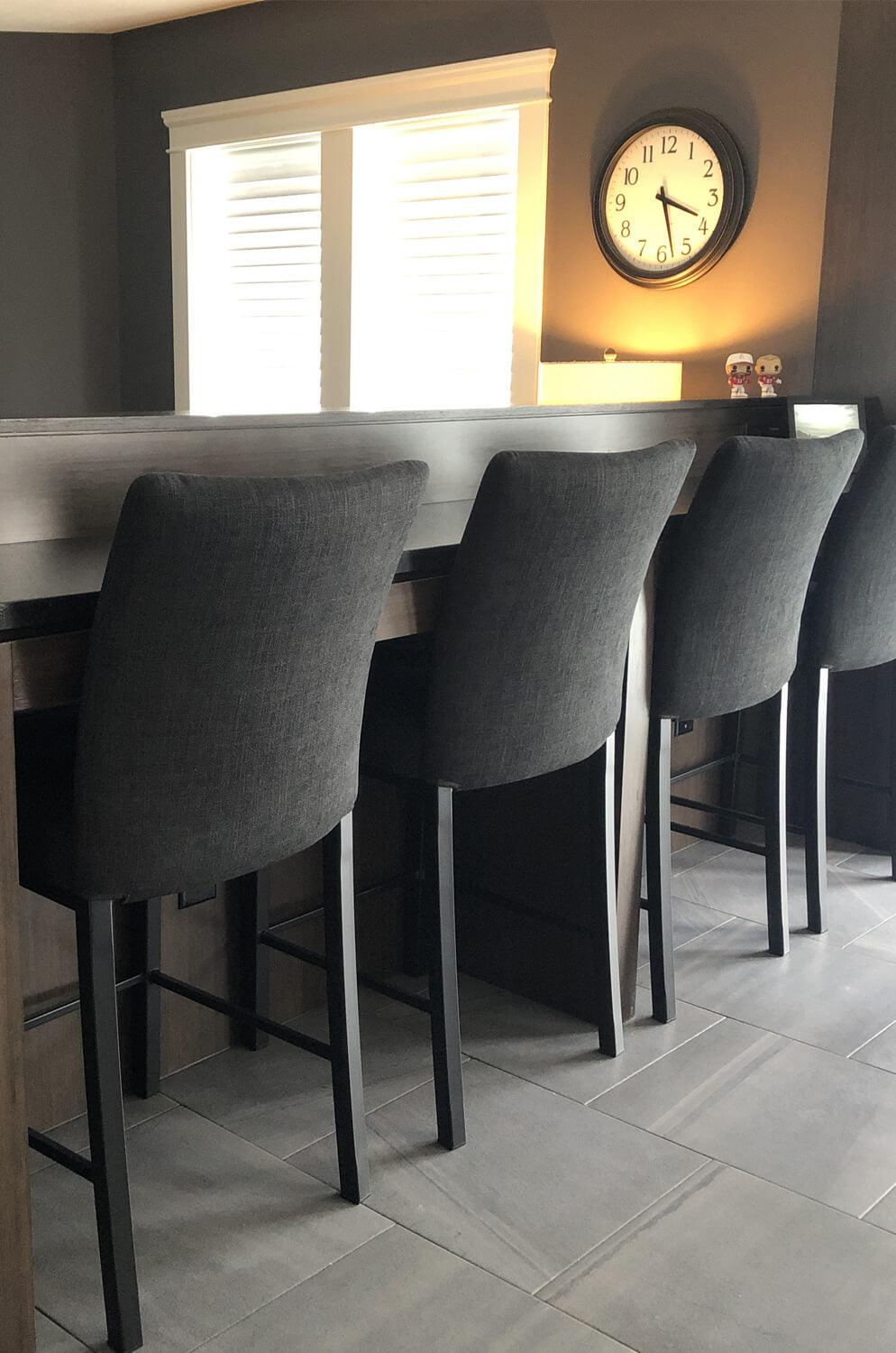 Biscaro Bar Stool