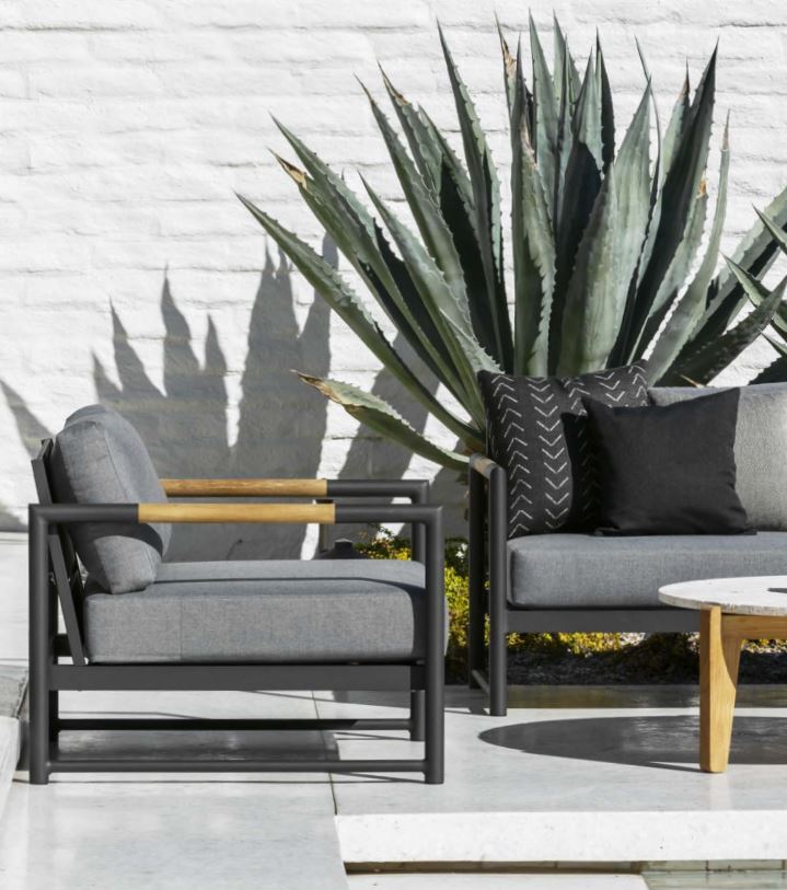 BREEZE XL 2 SEAT SOFA