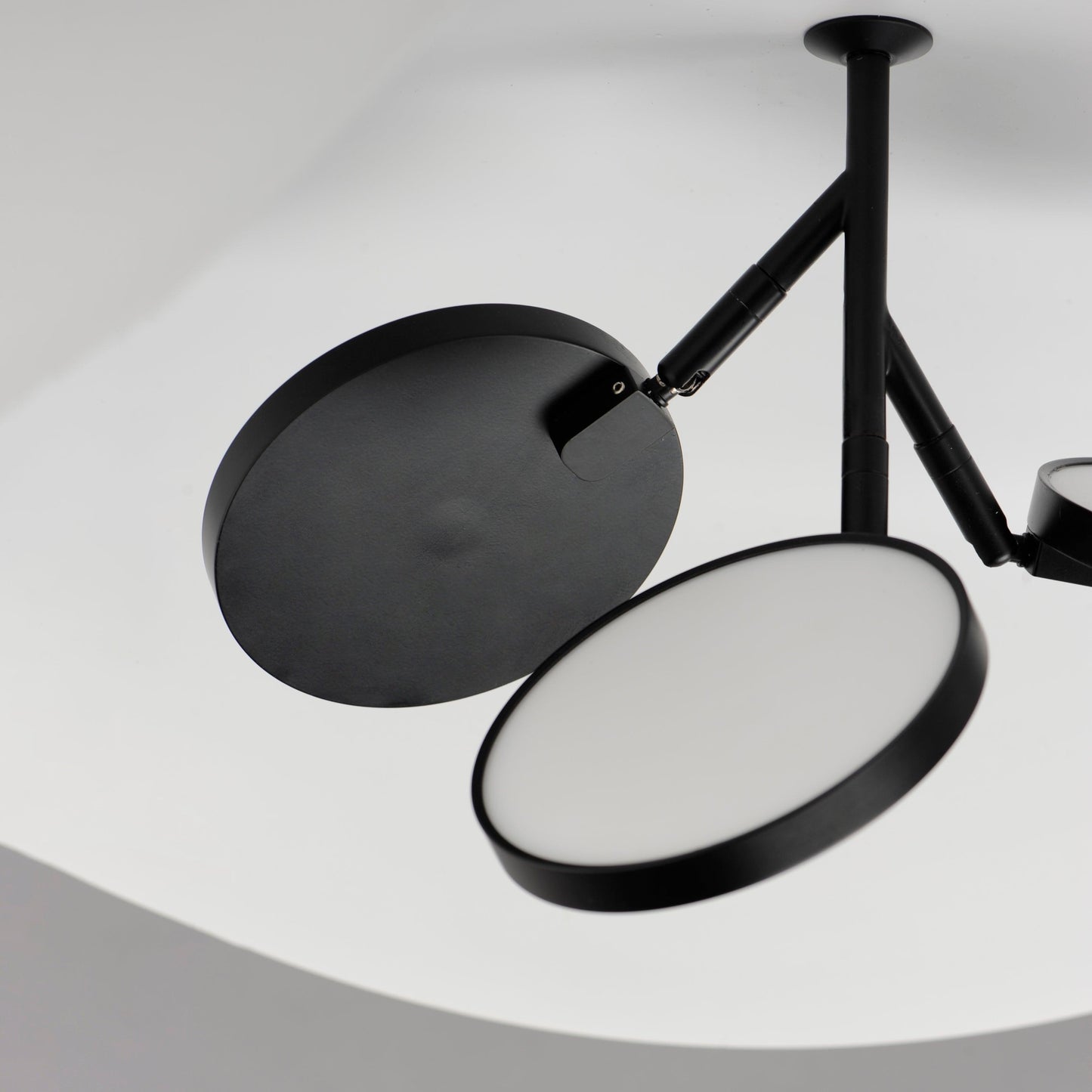 CARMEN 32 LED PENDANT