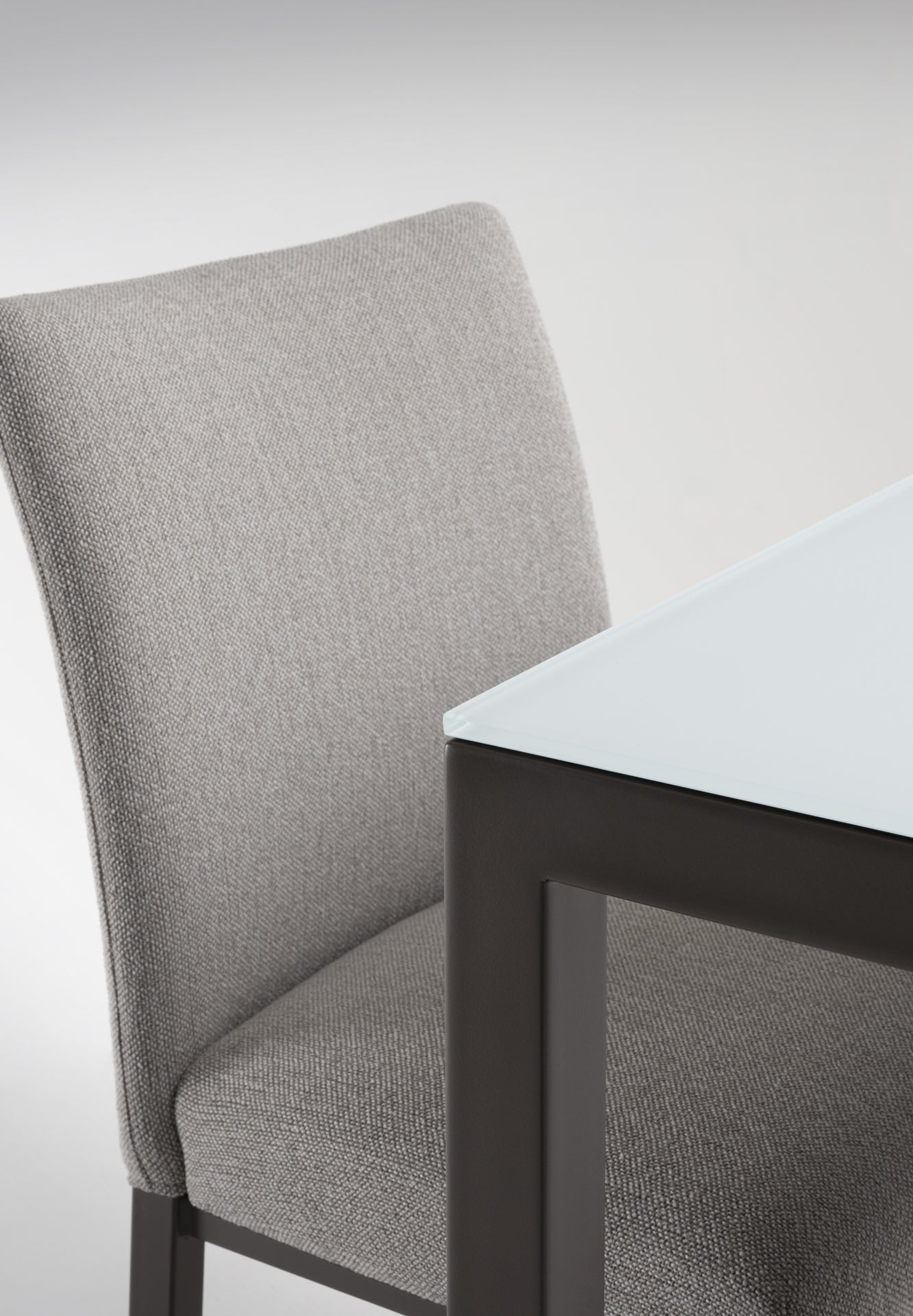 Cubo Table