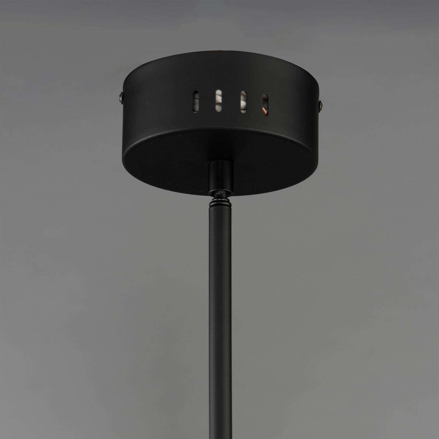 DORIAN 36 LINEAR LED PENDANT