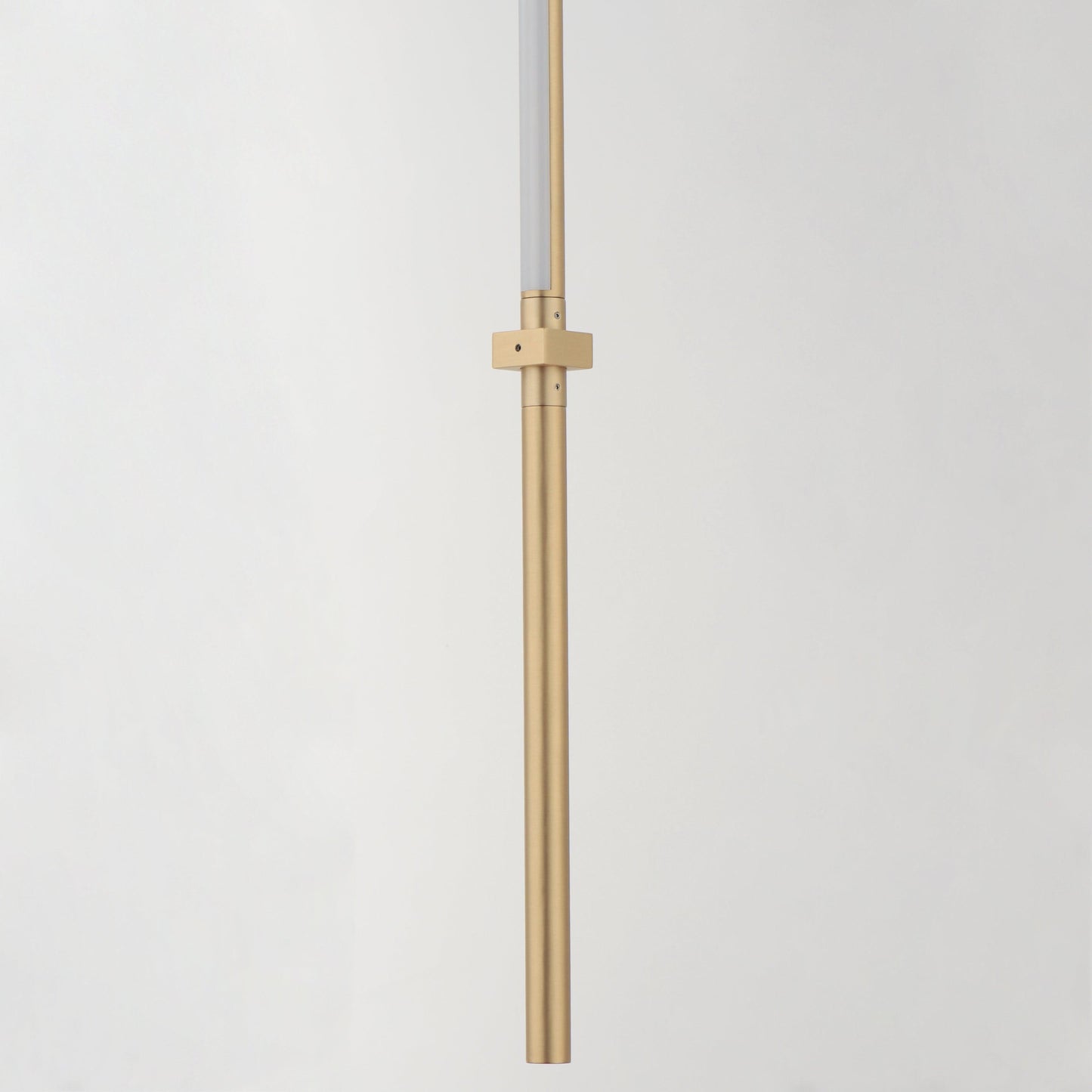 DORIAN 48 VERTICAL LED PENDANT