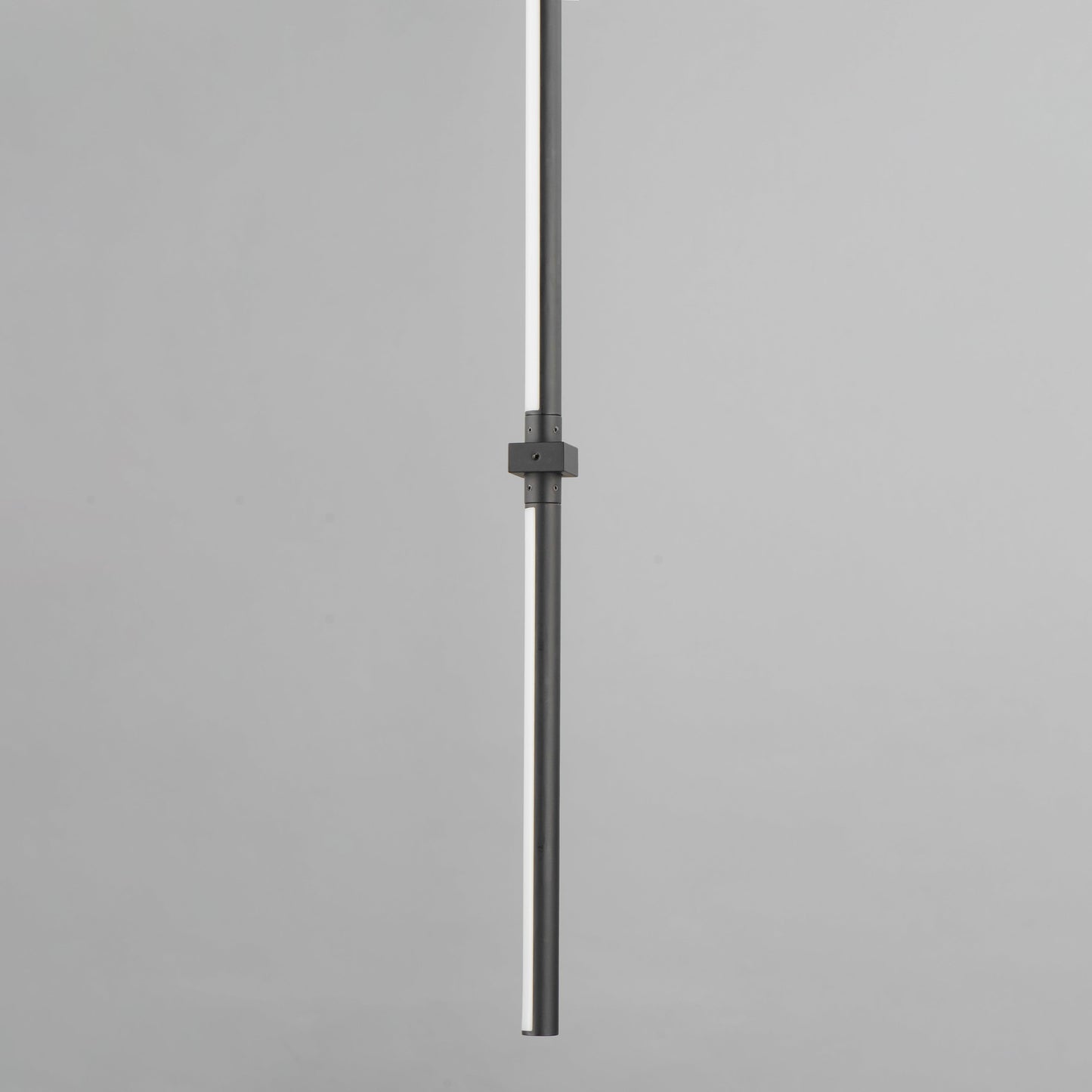 DORIAN 48 VERTICAL LED PENDANT