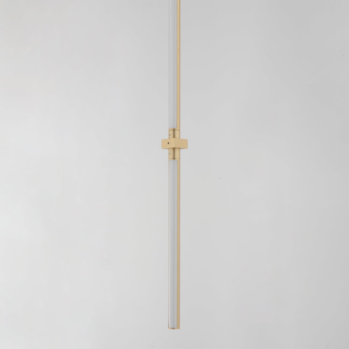 DORIAN 48 VERTICAL LED PENDANT