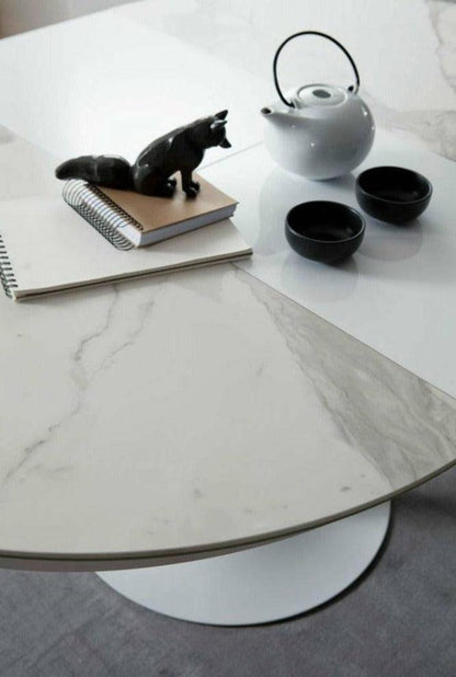 Eclipse Dining Table By Ozzio