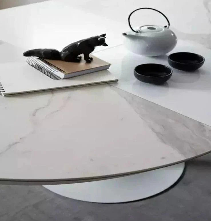 Eclipse Dining Table By Ozzio