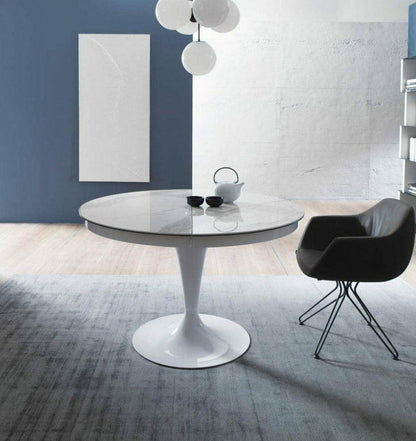 Eclipse Dining Table By Ozzio
