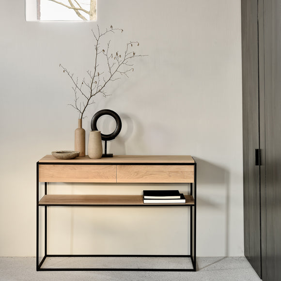 Monolit console