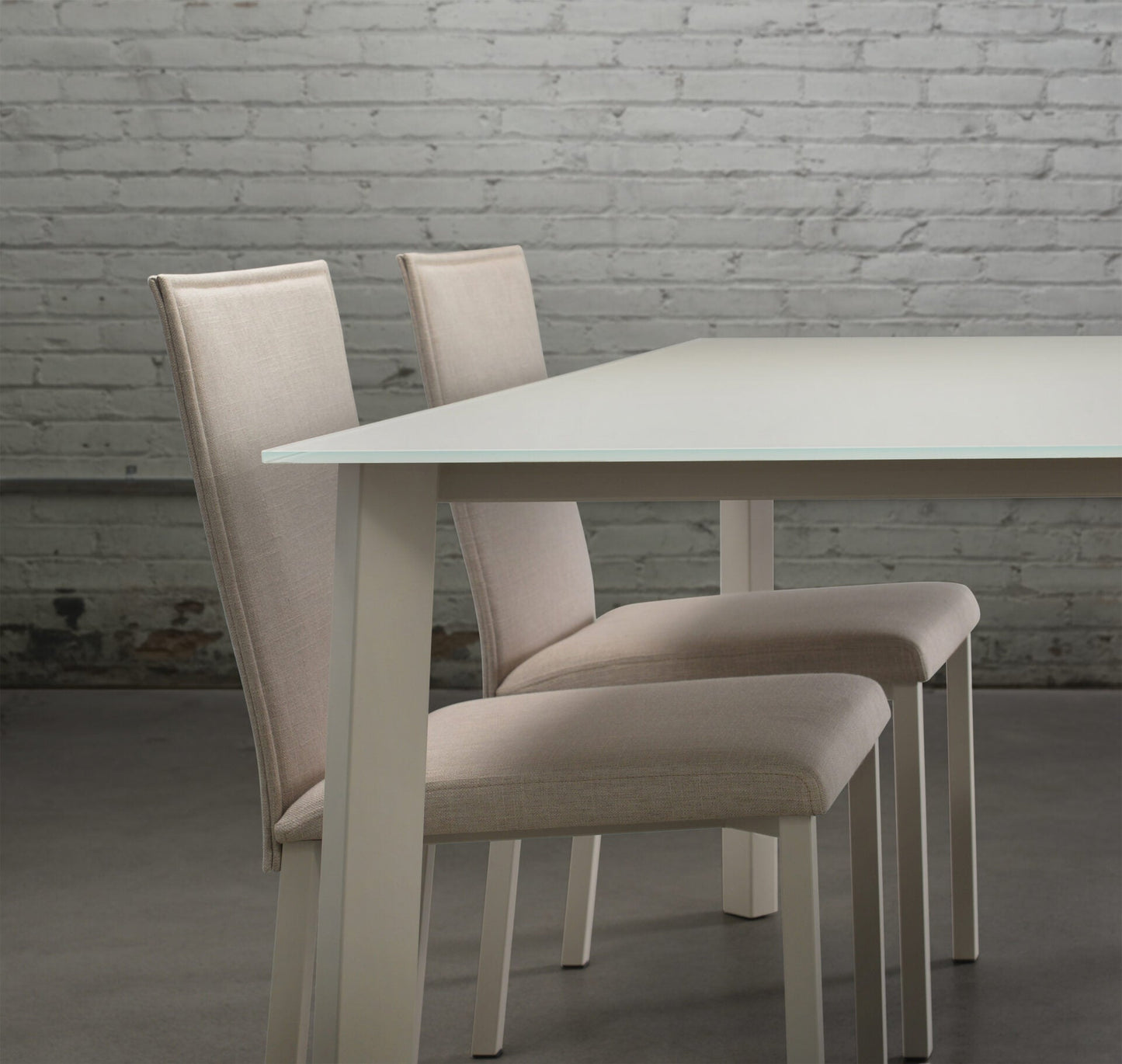 HarmonyDining Table