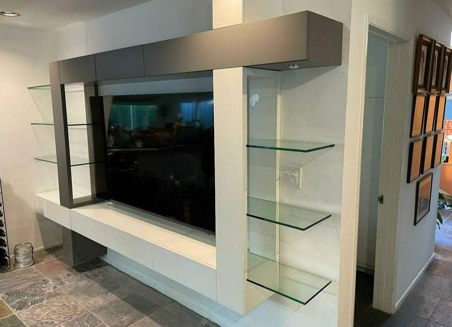 Huntington Entertainment Unit 1