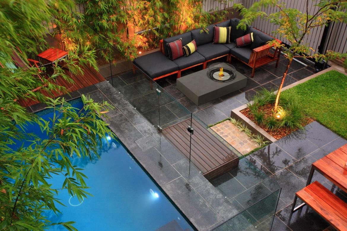 LARNACA FIRE PIT TABLE