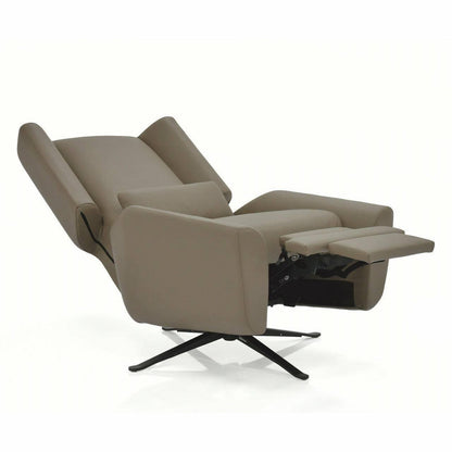 LEIA RE-INVENTED RECLINER