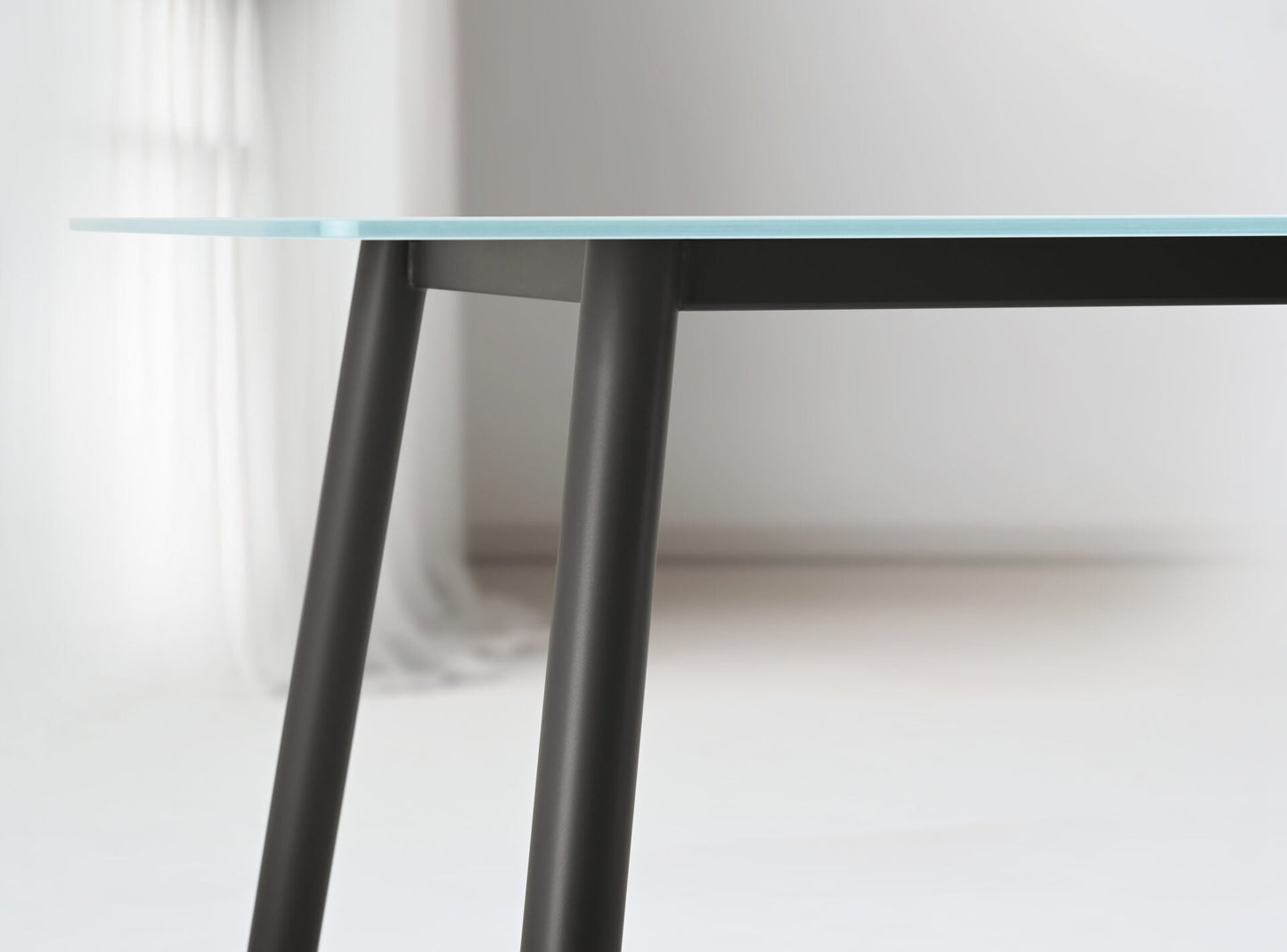 Melody Dining Table