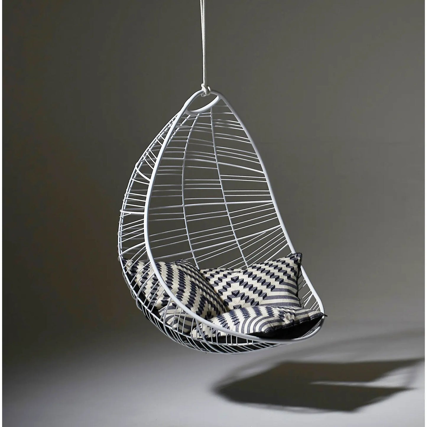 Nest Egg Hanging Swing Chair in Glossy White
