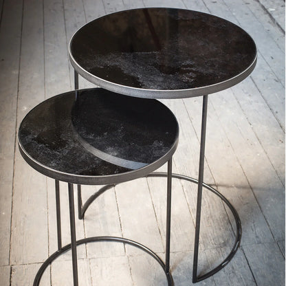Nesting side table (Set of 2)