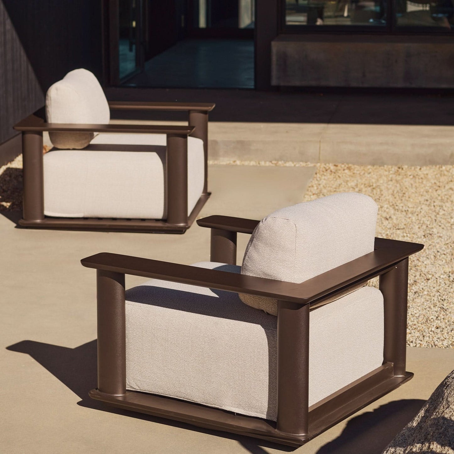 Newport Aluminum Oblong Coffee Table 64