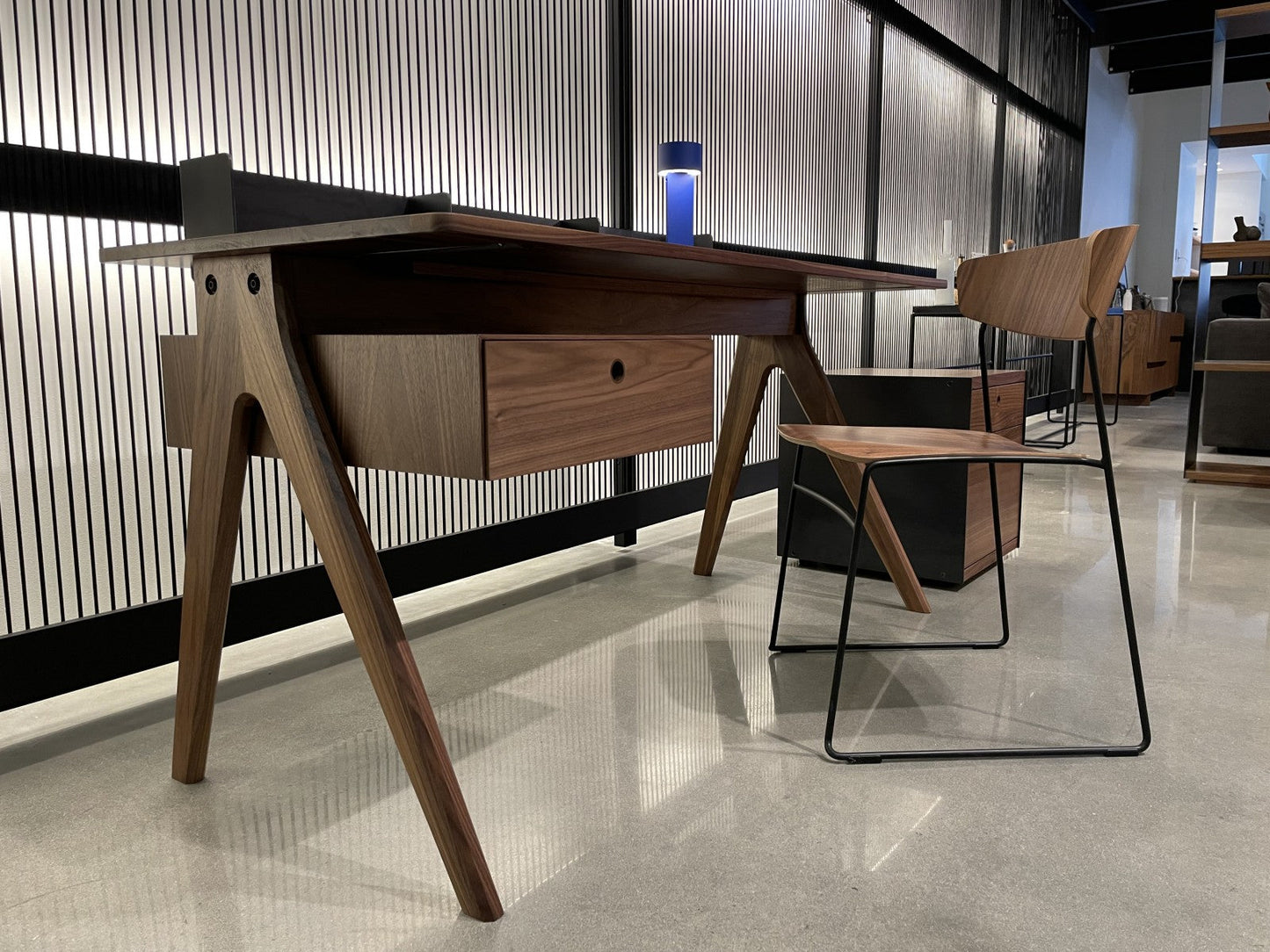 FRANK WALNUT WORK DESK