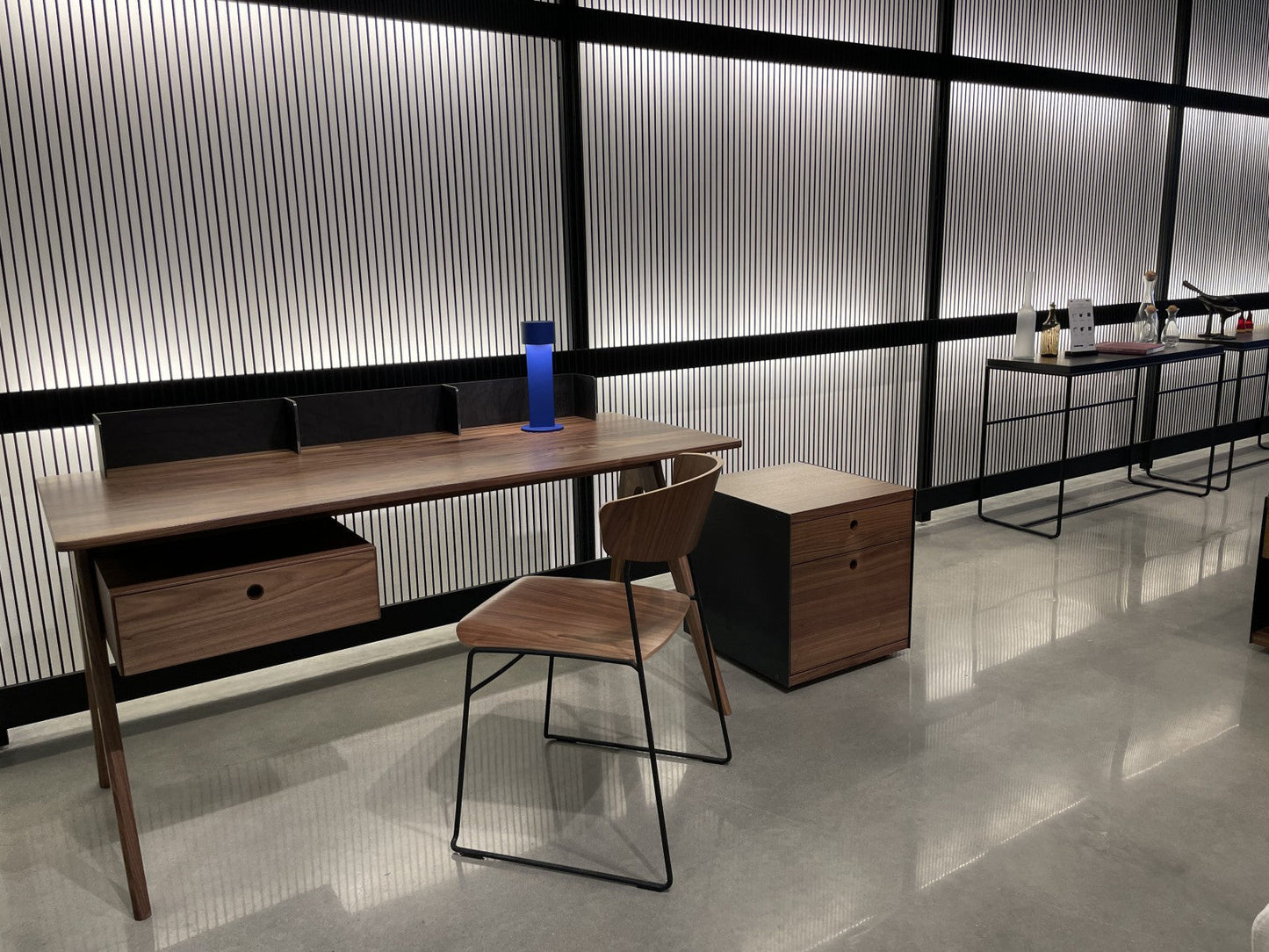 FRANK WALNUT WORK DESK