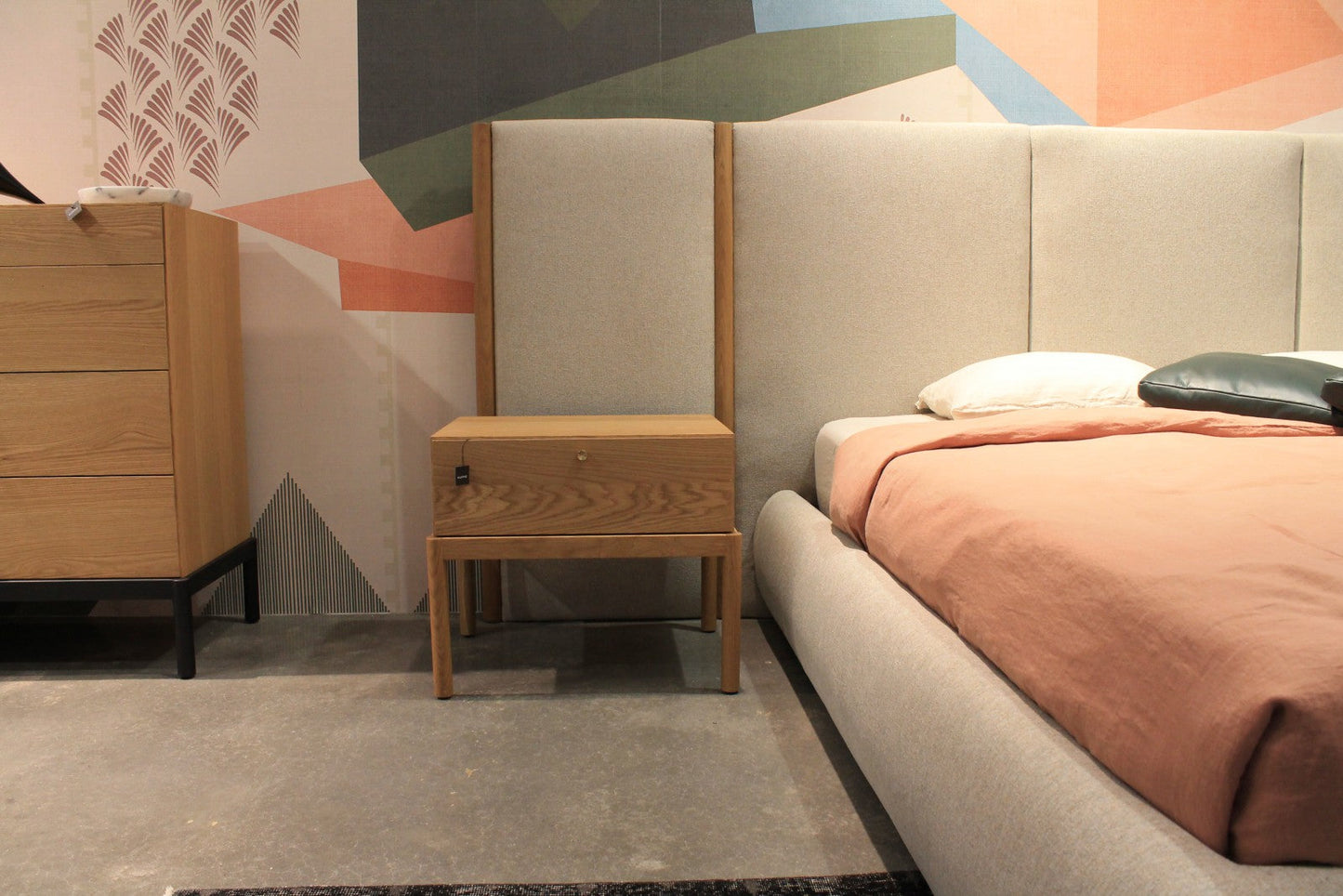 Lawrence Bed Bed W/ Panels