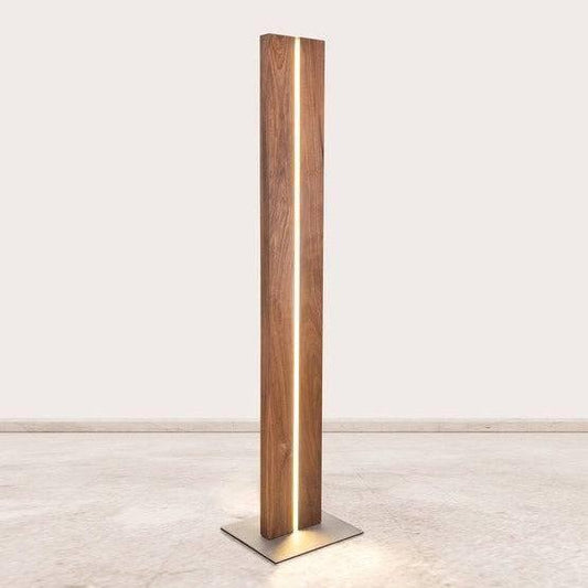 ONE FLOOR LAMP
