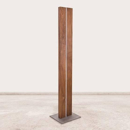 ONE FLOOR LAMP
