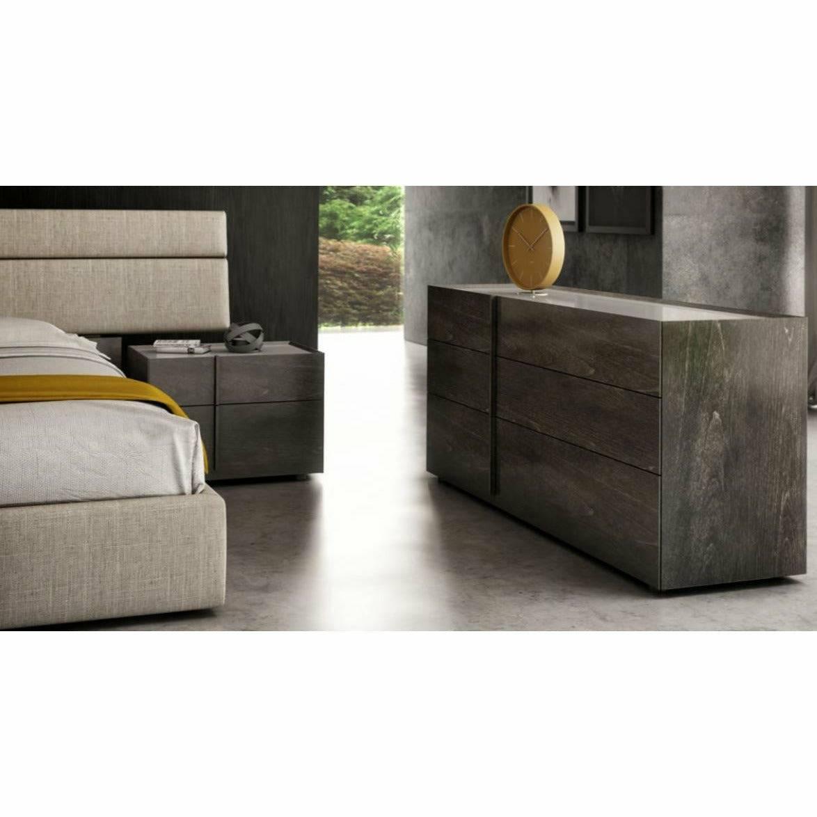 Plank Dresser - 6 Drawer
