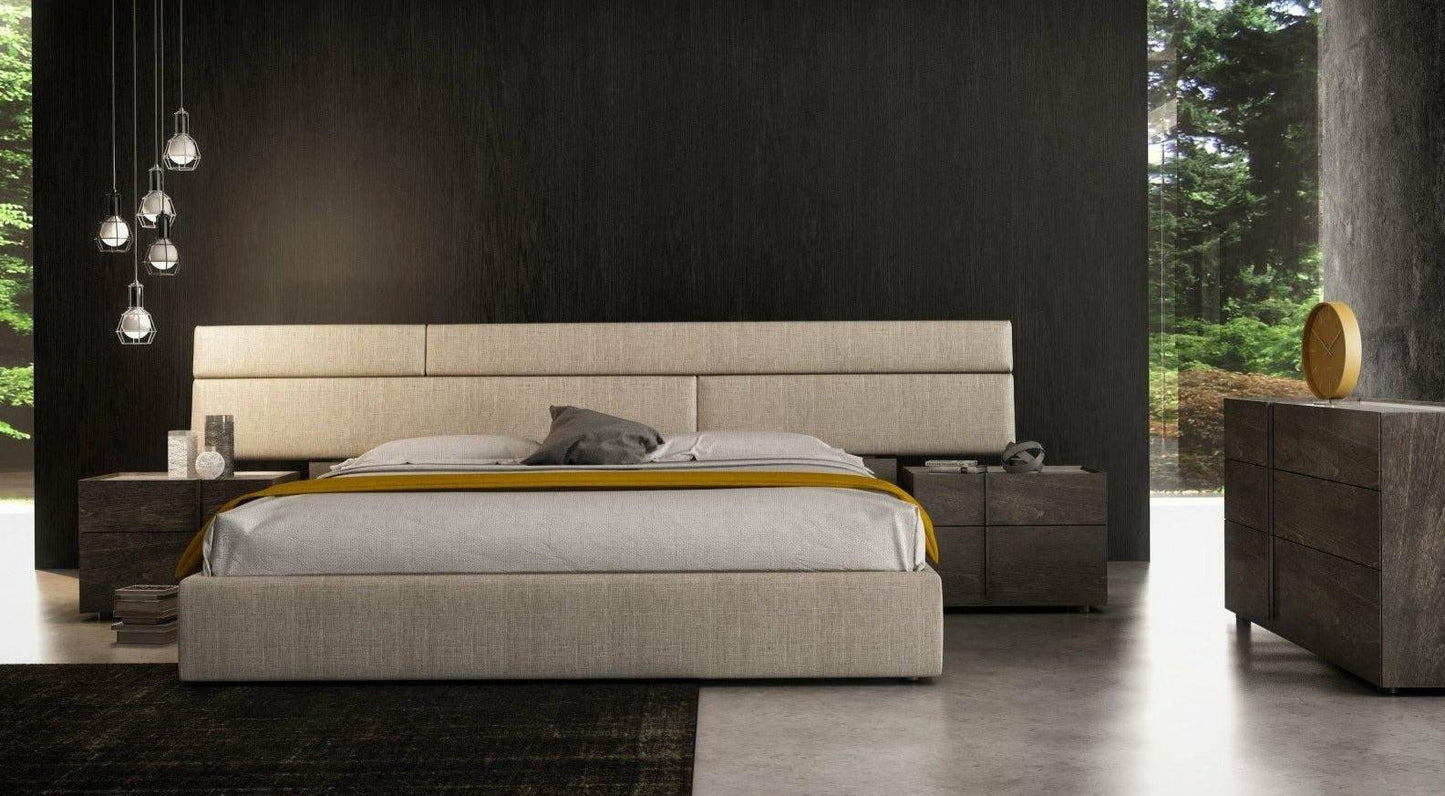 PLANK UPHOLSTERED STORAGE BED