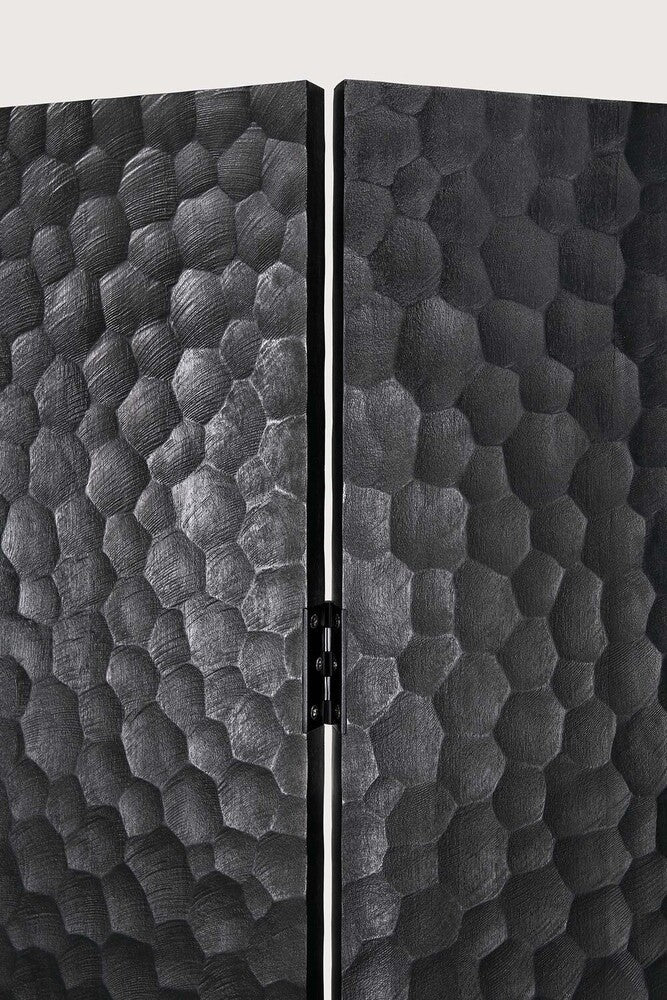 Chopped room divider