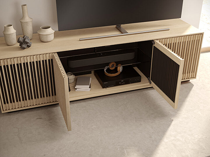Profile™ 8479 Media Console