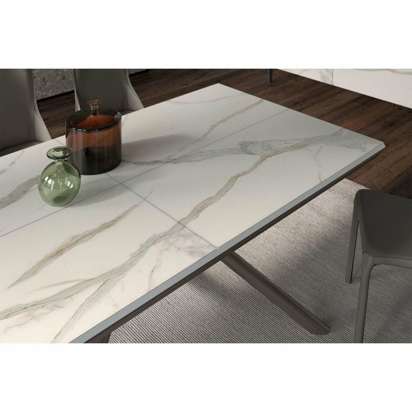 Random Extension Dining Table