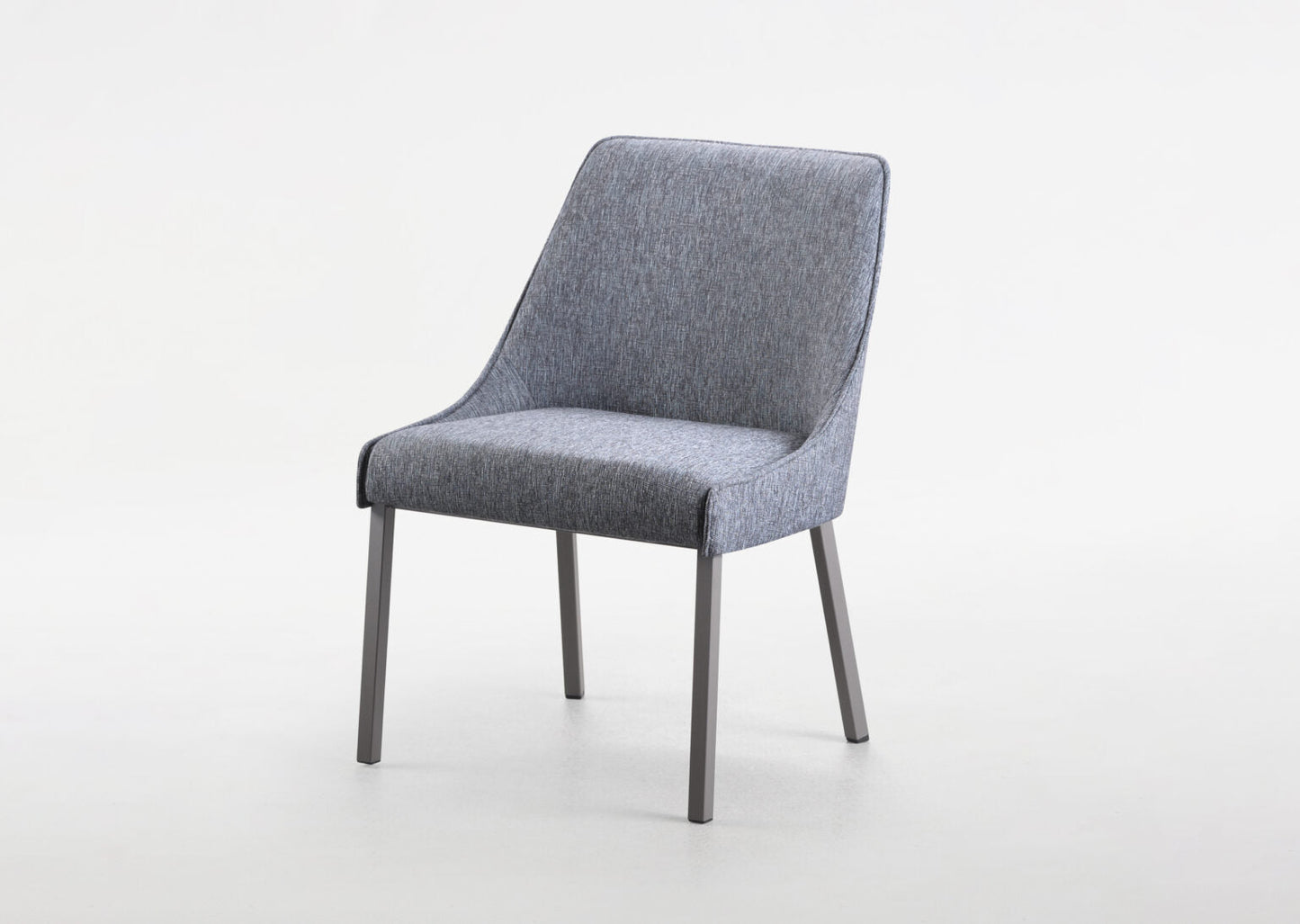 Sara I Plus Chair