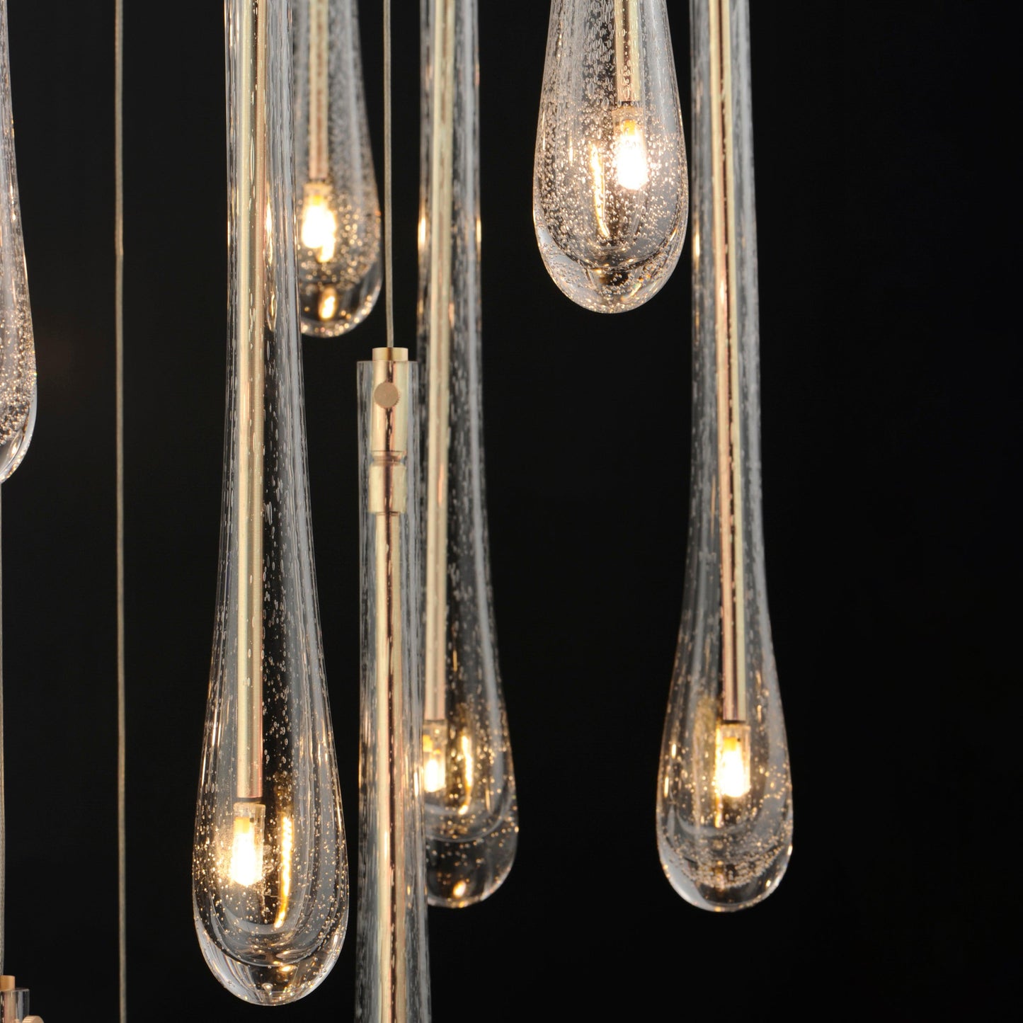 STILLO 9-LIGHT LED PENDANT
