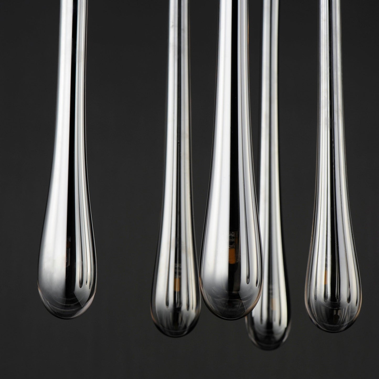STILLO 9-LIGHT LED PENDANT
