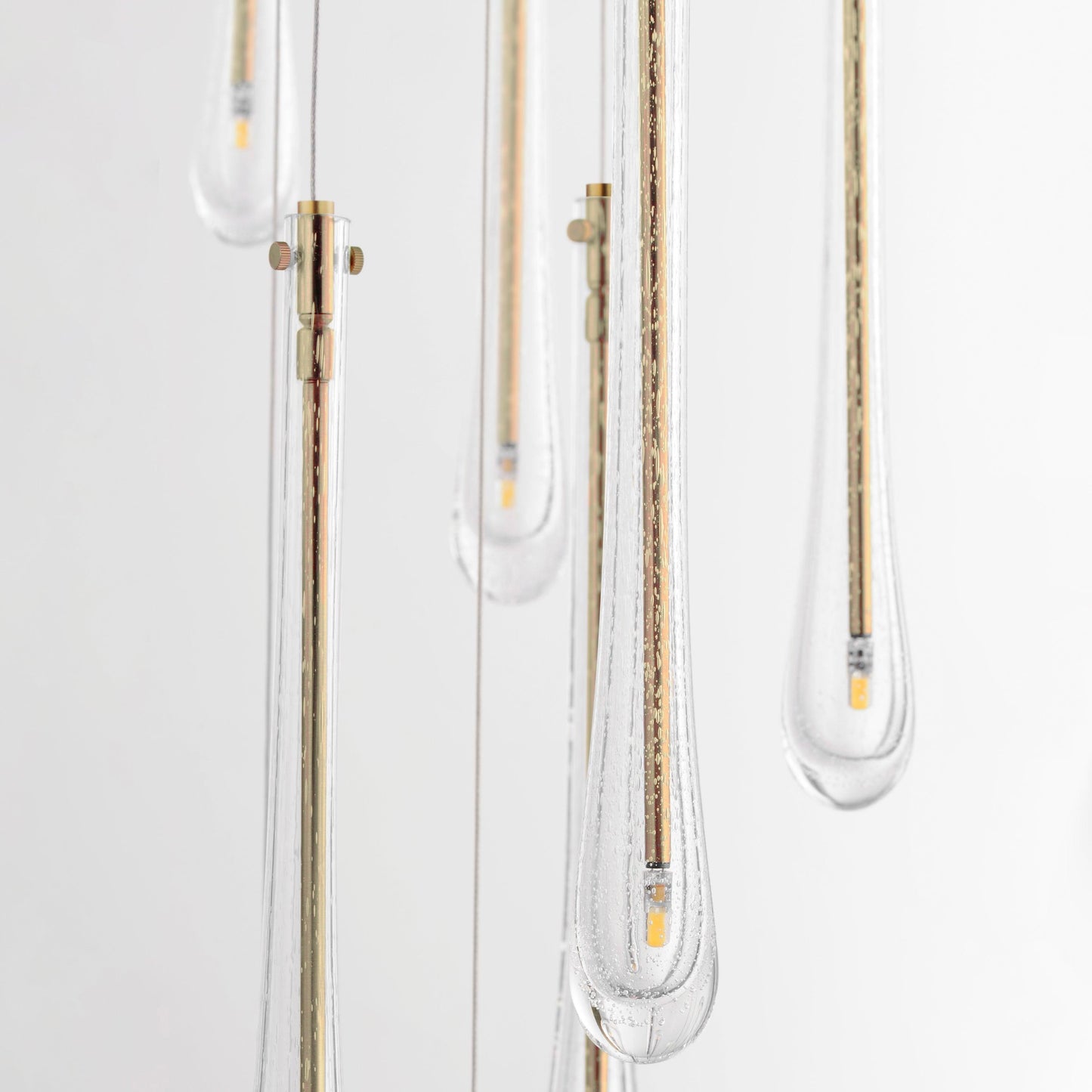 STILLO 9-LIGHT LED PENDANT