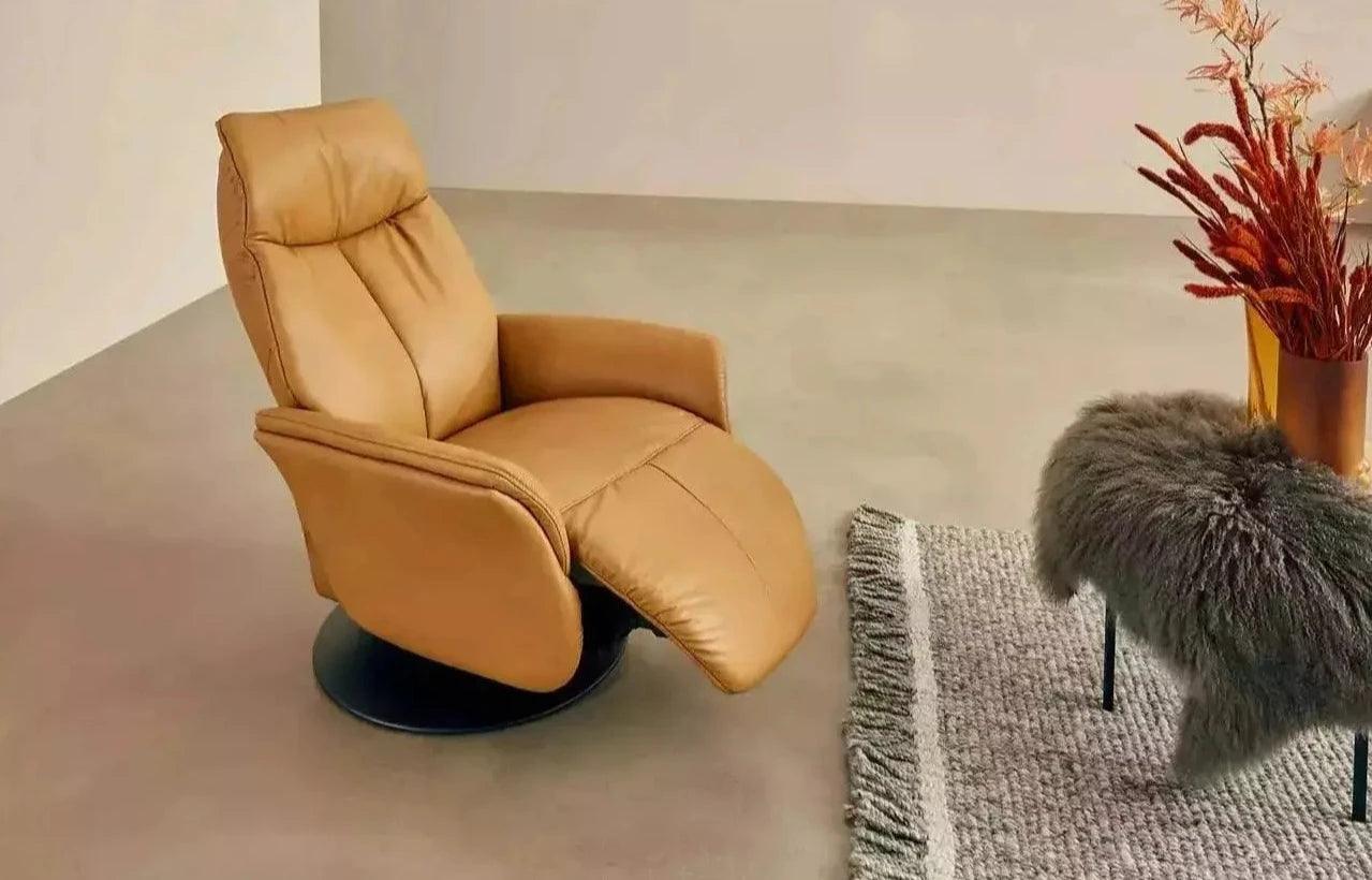 Stratus Power Recliner By Himolla
