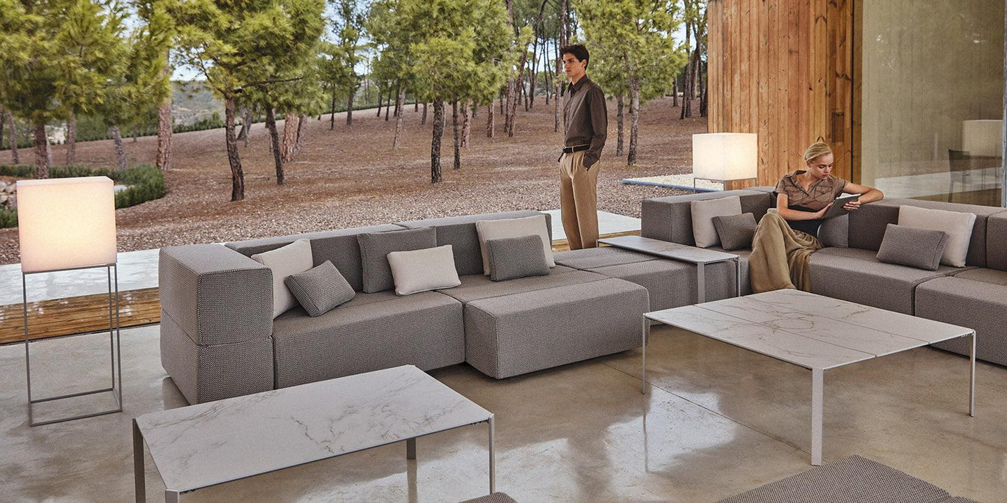 Tablet Medium Coffee Table