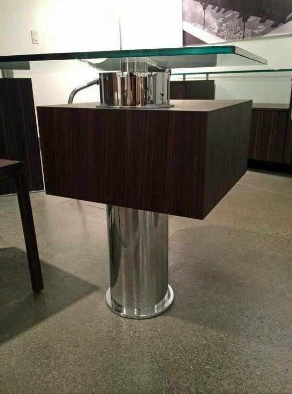 Trapeze Desk