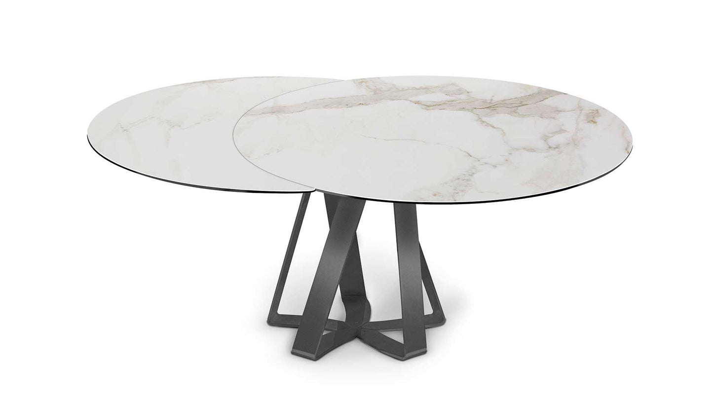 Turning Extensible Dining Table