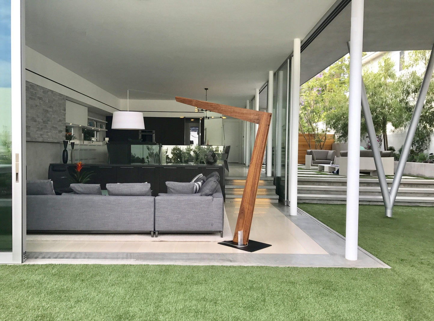 Valeo Floor Lamp