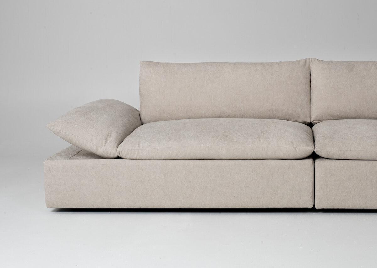 VERSA SOFA WITH ADJUSTABLE ARM Sectional