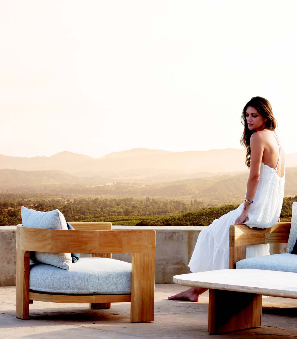 VICTORIA TEAK SUN LOUNGE